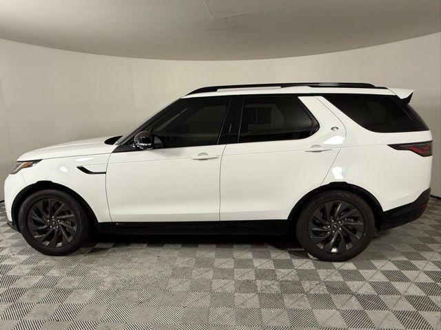 used 2022 Land Rover Discovery car, priced at $30,490