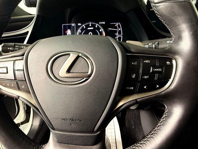 used 2022 Lexus ES 350 car, priced at $35,990