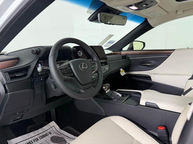 new 2025 Lexus ES 350 car, priced at $48,464