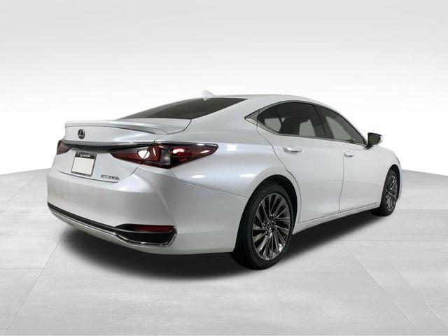 new 2024 Lexus ES 300h car, priced at $54,320