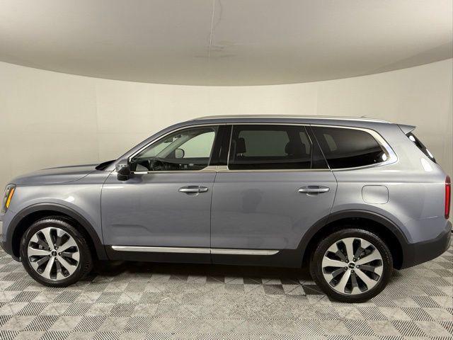 used 2022 Kia Telluride car