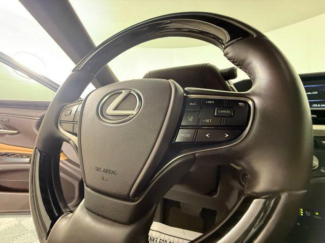 used 2021 Lexus ES 300h car, priced at $33,490