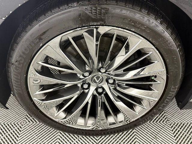 used 2021 Lexus LS 500 car