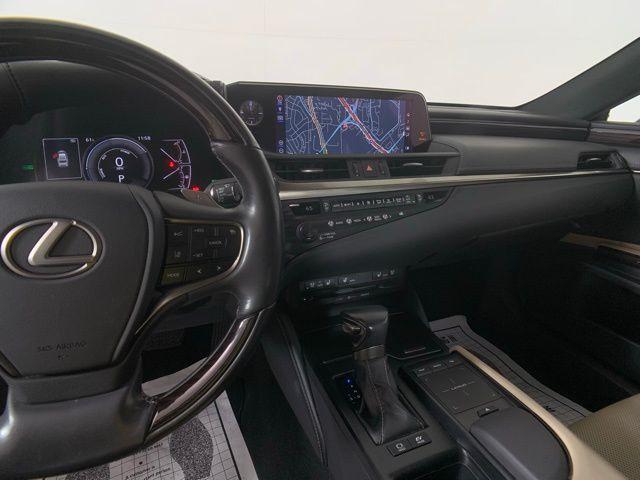 used 2019 Lexus ES 300h car, priced at $29,990