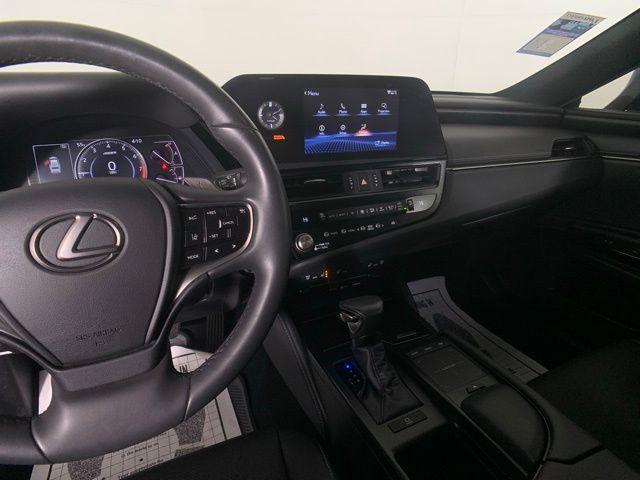 used 2022 Lexus ES 350 car, priced at $39,990