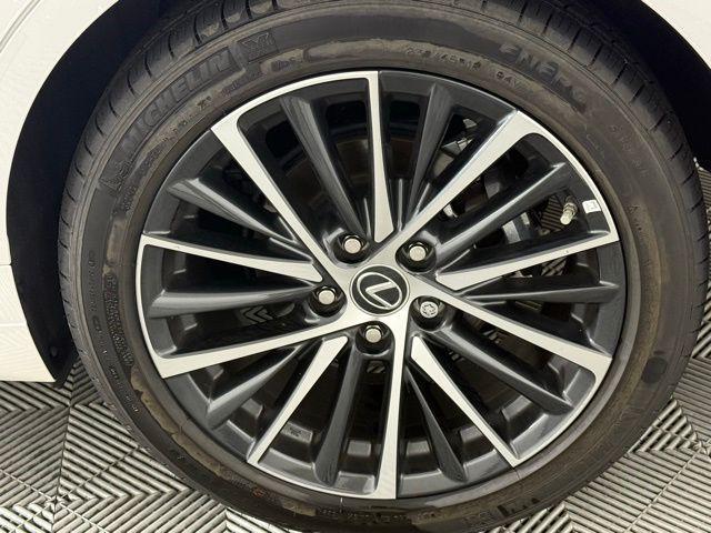 used 2025 Lexus ES 300h car, priced at $44,990