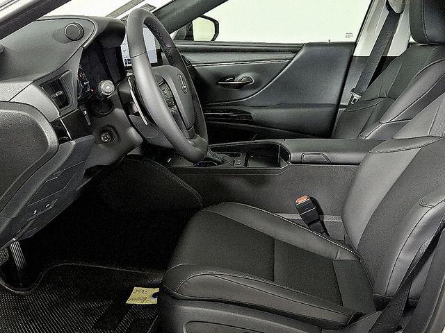 new 2025 Lexus ES 300h car, priced at $51,344