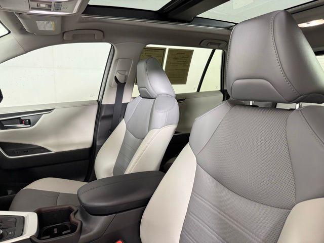 used 2022 Toyota RAV4 Hybrid car, priced at $31,990