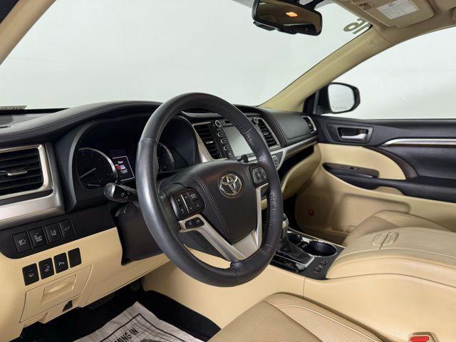 used 2016 Toyota Highlander car, priced at $25,490