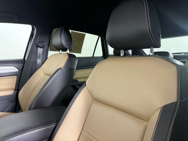used 2021 Volkswagen Atlas Cross Sport car, priced at $23,490