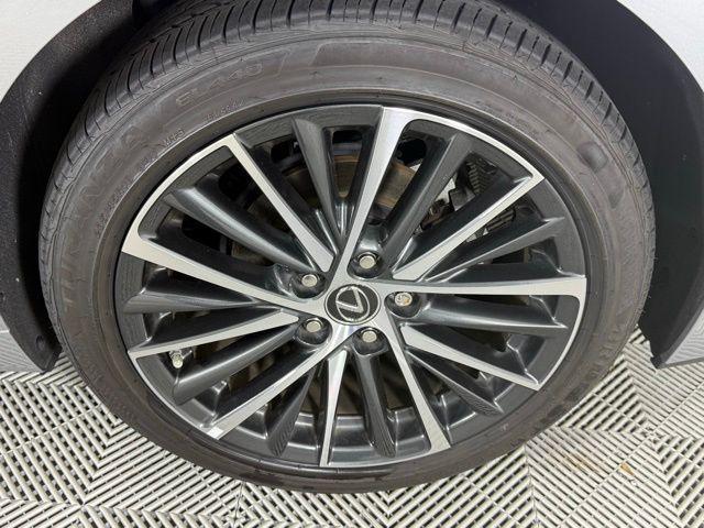 used 2024 Lexus ES 350 car, priced at $44,990