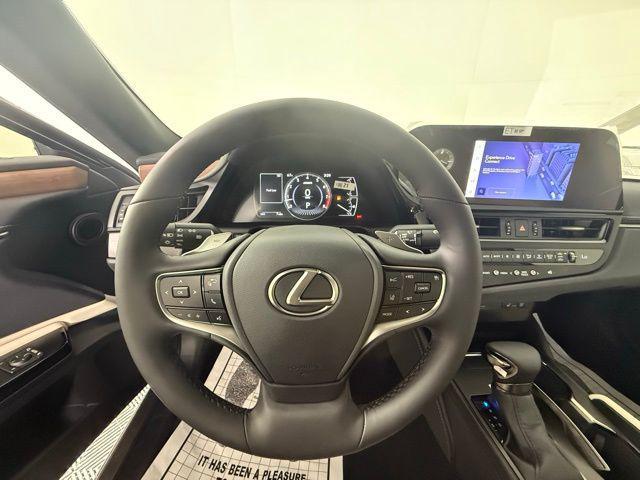 new 2025 Lexus ES 350 car, priced at $48,464