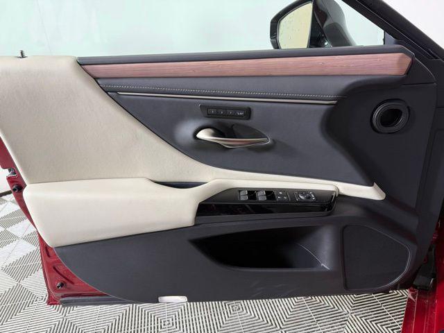 used 2025 Lexus ES 350 car, priced at $43,990