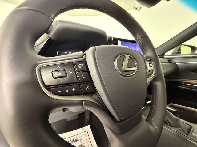 used 2024 Lexus ES 300h car, priced at $45,990