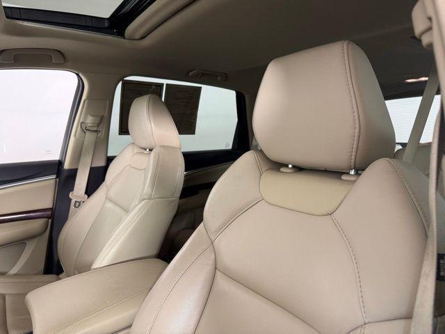 used 2014 Acura MDX car, priced at $12,990