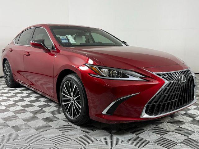 new 2025 Lexus ES 300h car, priced at $50,624