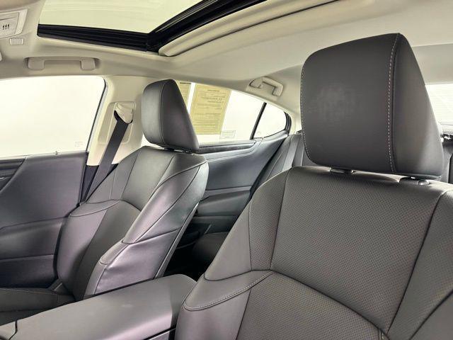 used 2024 Lexus ES 300h car, priced at $43,990