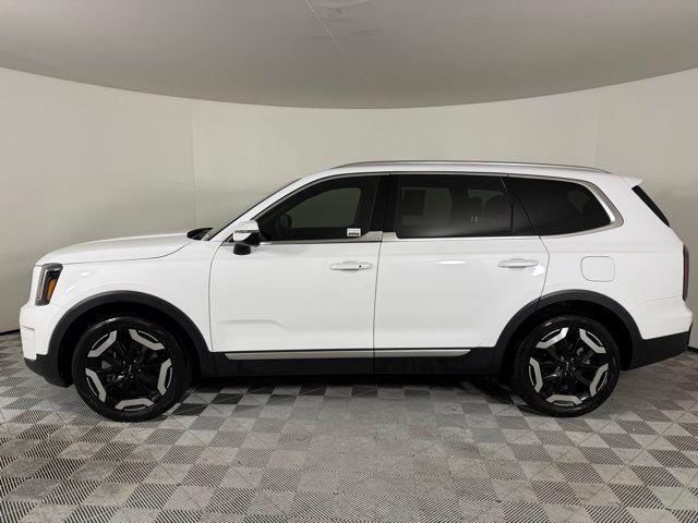 used 2023 Kia Telluride car, priced at $36,990