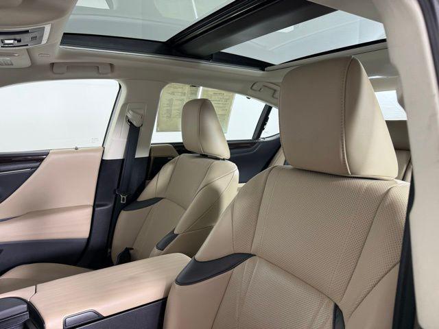 used 2019 Lexus ES 350 car, priced at $35,990