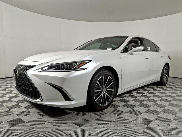 new 2025 Lexus ES 300h car, priced at $50,824
