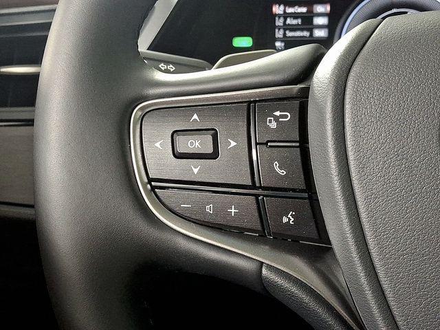 new 2025 Lexus ES 300h car, priced at $50,824