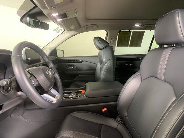 used 2024 Honda Pilot car, priced at $41,490