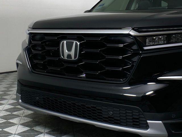 used 2024 Honda Pilot car, priced at $41,490