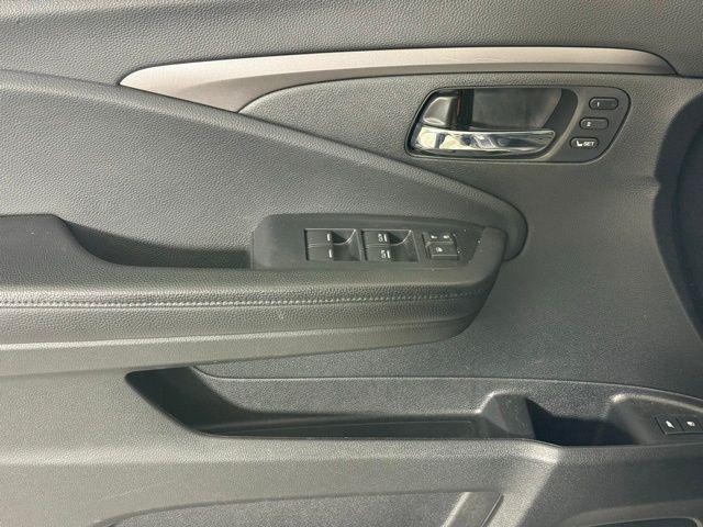 used 2021 Honda Pilot car, priced at $24,990