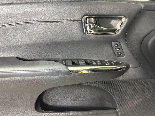 used 2013 Toyota Avalon car, priced at $14,990