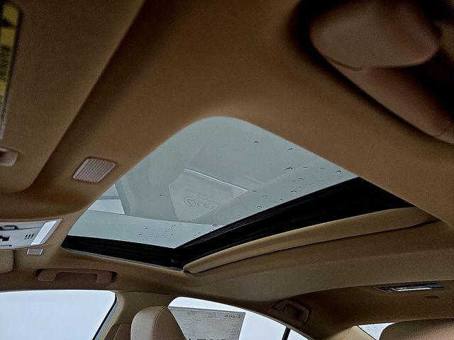 new 2025 Lexus ES 350 car, priced at $49,924