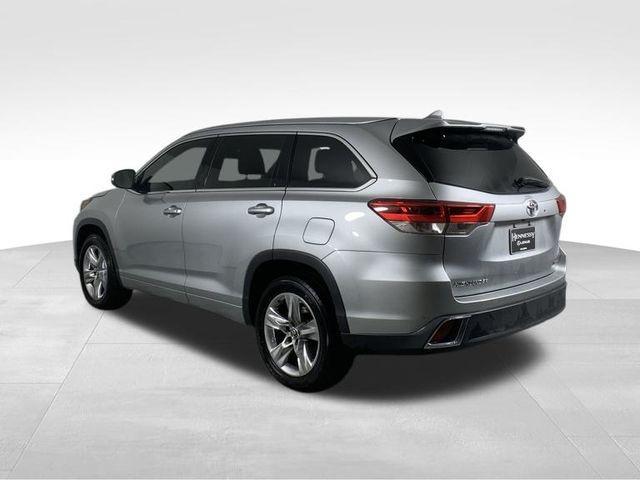 used 2019 Toyota Highlander car, priced at $30,990