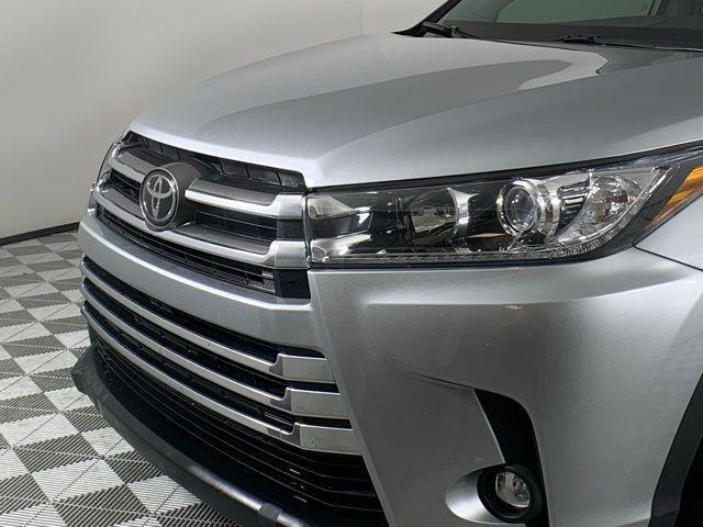 used 2019 Toyota Highlander car, priced at $30,990