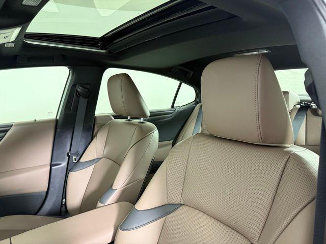 new 2025 Lexus ES 350 car, priced at $47,899