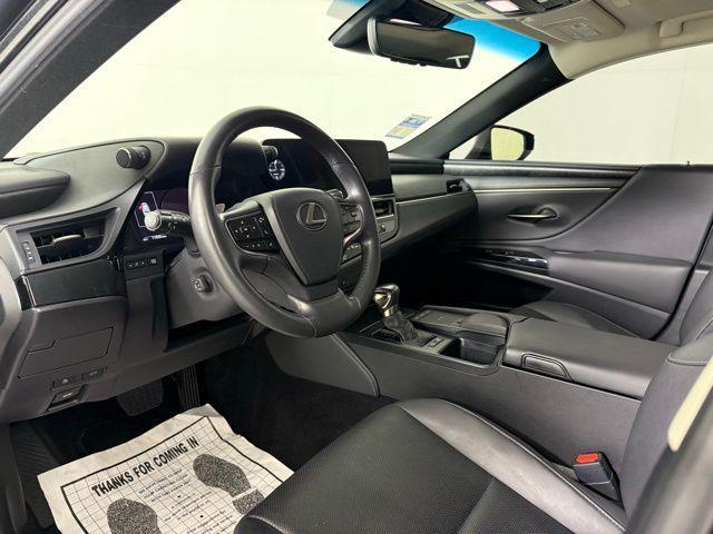used 2022 Lexus ES 300h car, priced at $38,490