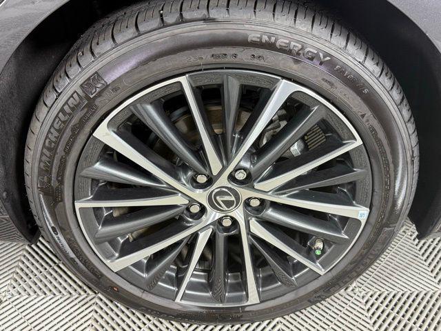 used 2024 Lexus ES 300h car, priced at $45,490