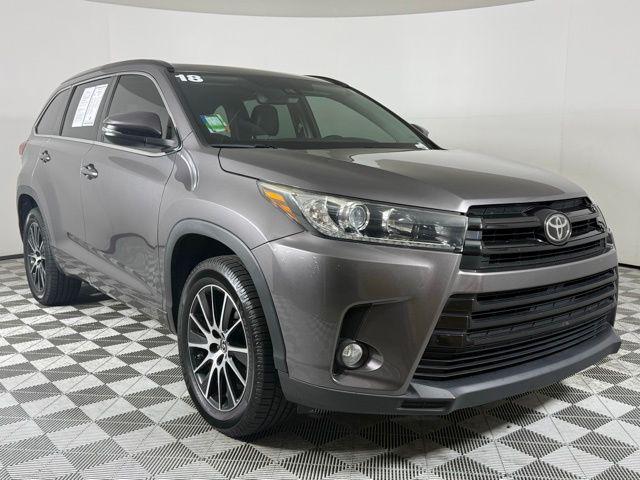 used 2018 Toyota Highlander car, priced at $22,990