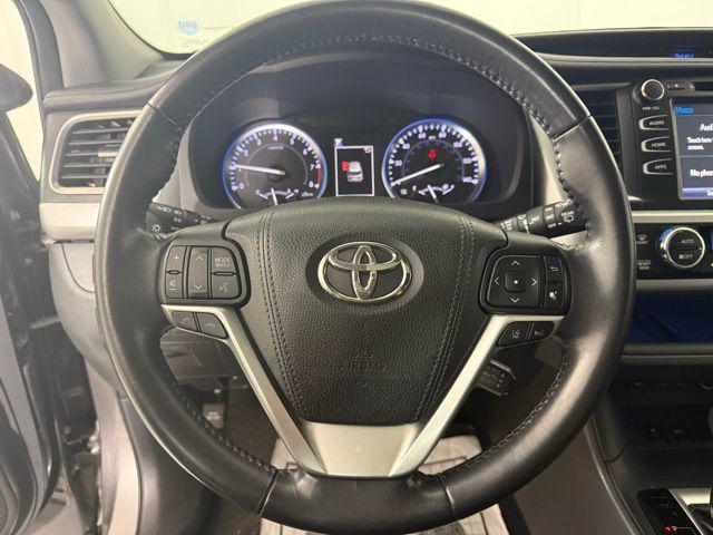 used 2018 Toyota Highlander car, priced at $22,990