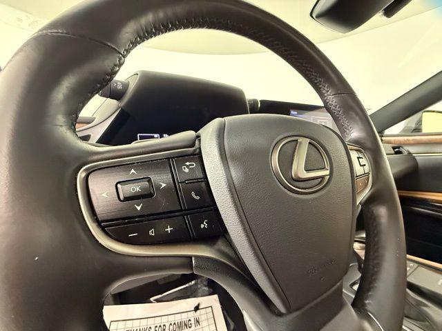 used 2022 Lexus ES 350 car, priced at $35,490