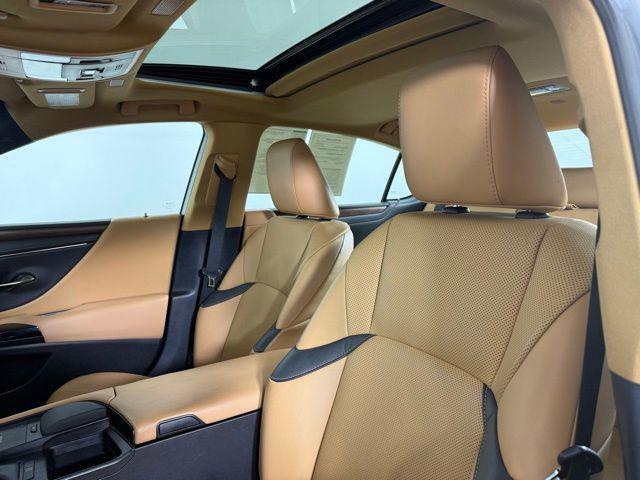 used 2022 Lexus ES 350 car, priced at $35,490