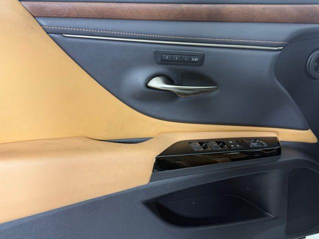 used 2022 Lexus ES 350 car, priced at $35,490