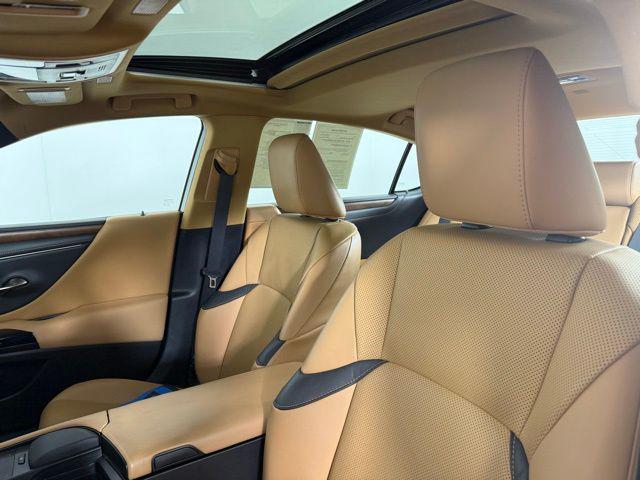 used 2022 Lexus ES 350 car, priced at $35,490