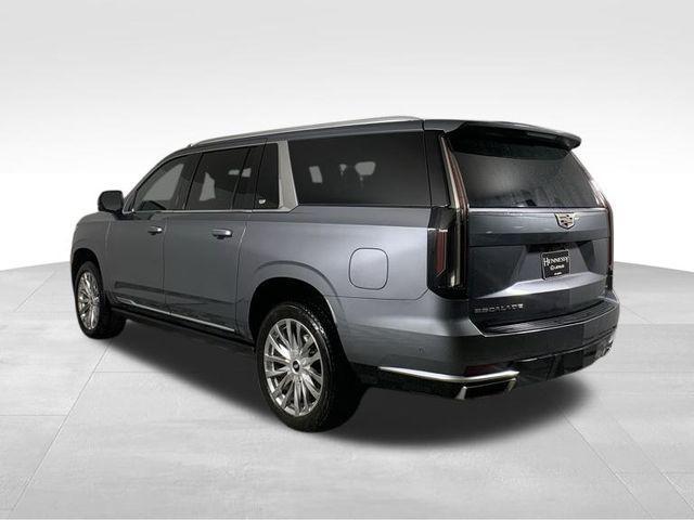 used 2021 Cadillac Escalade ESV car, priced at $64,990