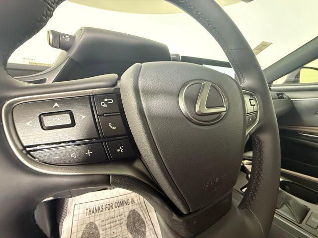 new 2025 Lexus ES 350 car, priced at $48,464