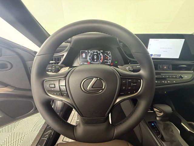 new 2025 Lexus ES 350 car, priced at $48,464