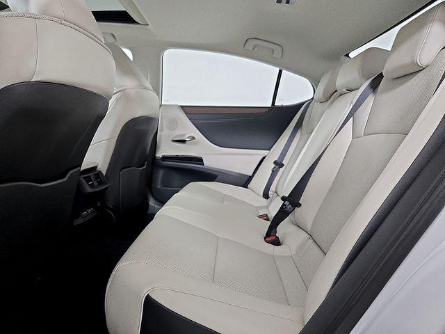 new 2025 Lexus ES 350 car, priced at $47,935