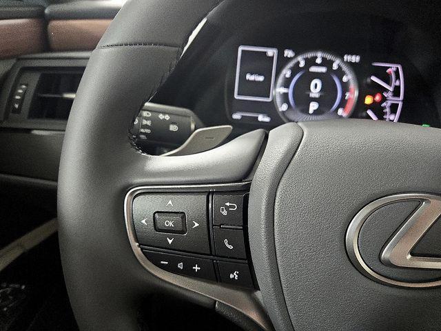 new 2025 Lexus ES 350 car, priced at $47,935
