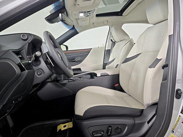 new 2025 Lexus ES 350 car, priced at $47,935