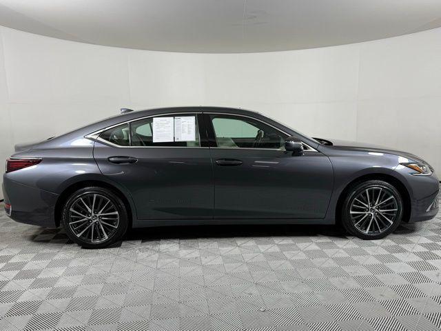 used 2024 Lexus ES 250 car, priced at $39,990