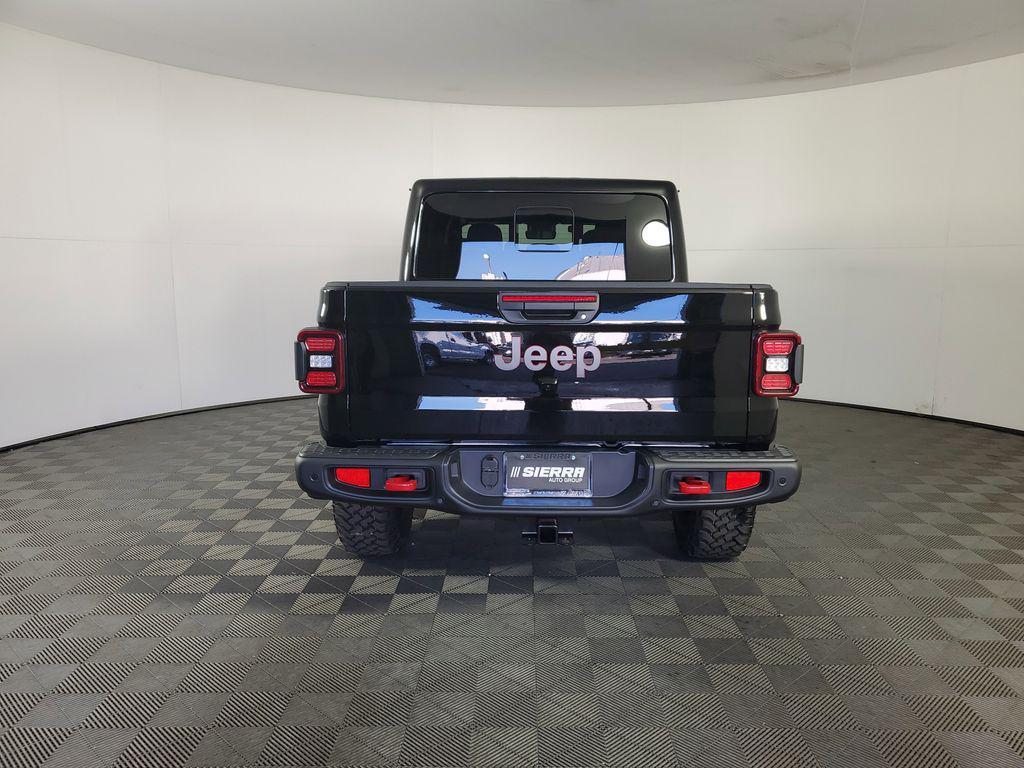 new 2025 Jeep Gladiator car, priced at $55,900