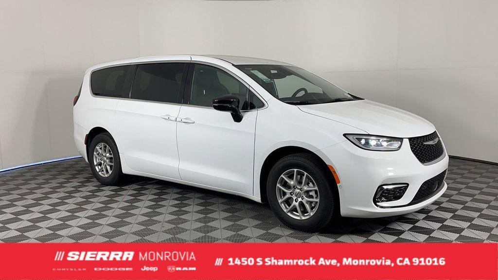 new 2025 Chrysler Pacifica car, priced at $39,950